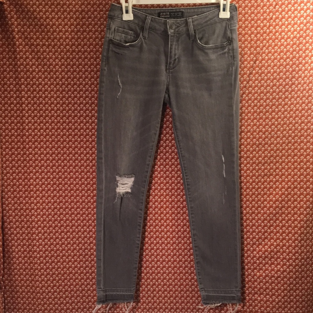 Zara Gray Distressed Look - Skinny Ankle Cropped
